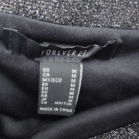 New Forever 21 skirt sparkly size M - Picture 5 of 5